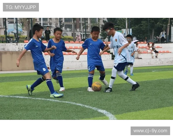 开州足球赛精彩纷呈 本地队伍最终获胜成焦点 开州足球赛精彩纷呈 本地队伍最终获胜成焦点